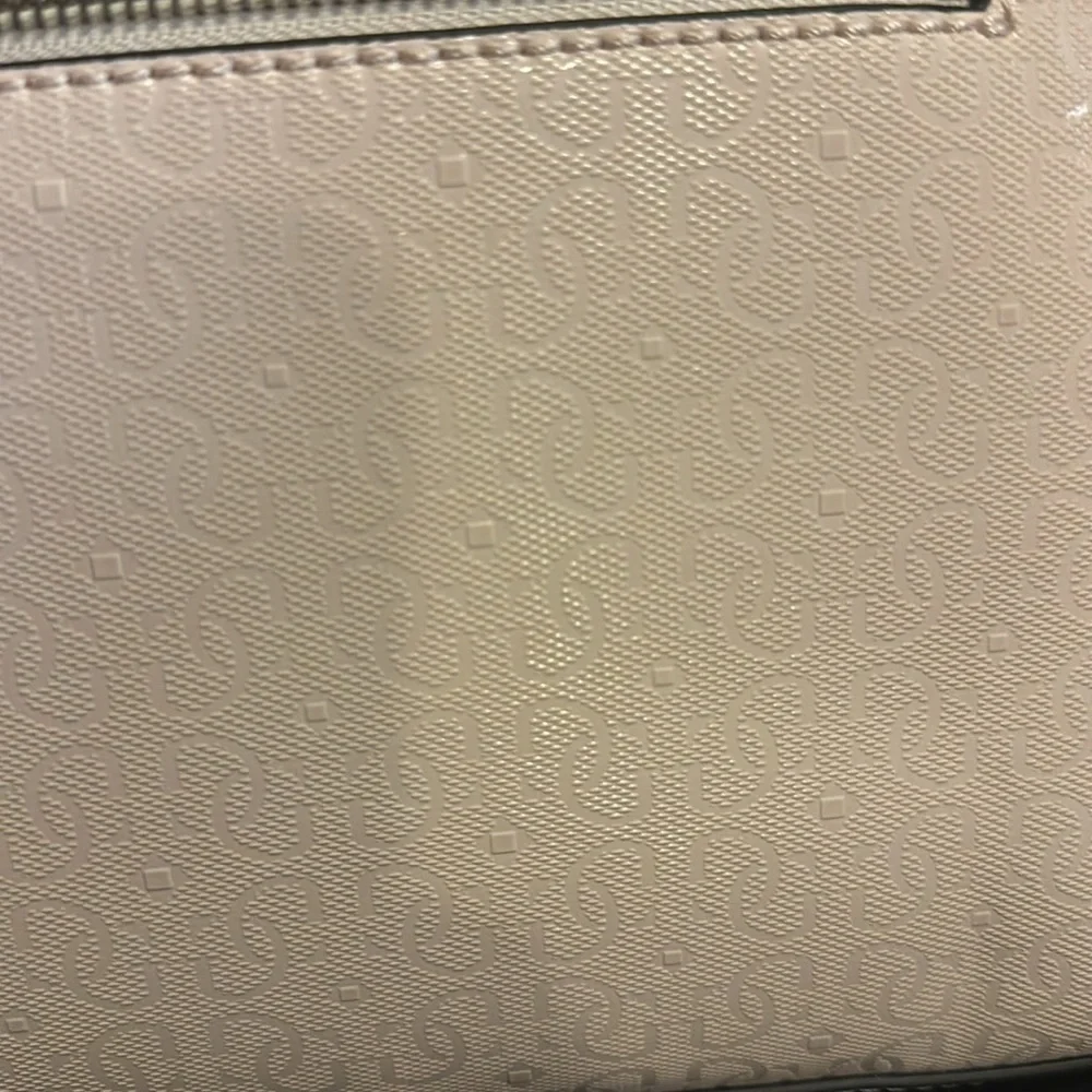 New GUESS Alexie Logo Girlfriend Satchel